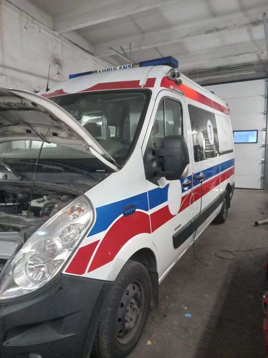 Ambulans Renault Master 145 KM, 2299 cm³, 2012 rok prod.
