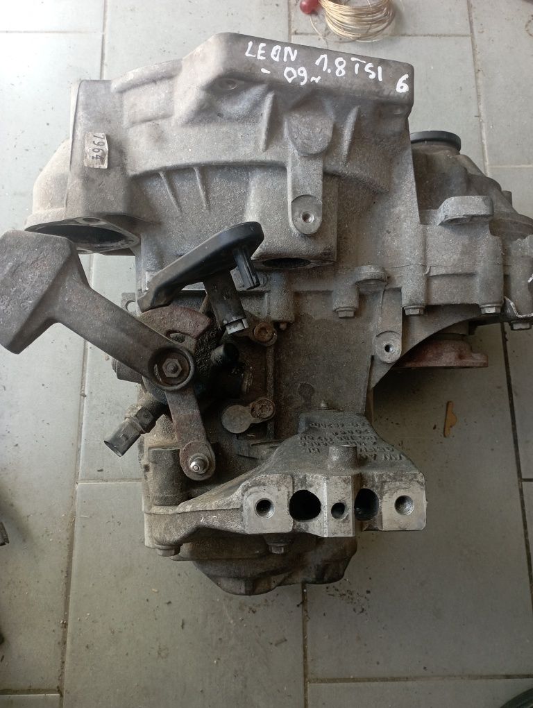 Skrzynia biegów Leon 1.8tsi 180 KVT rok 09