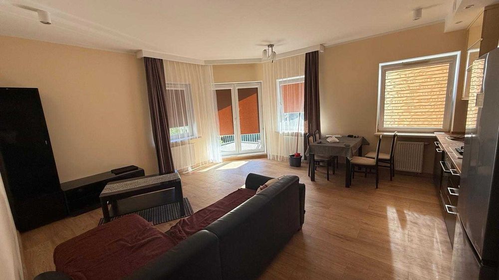 Metro Natolin. Pokój 15-25m2 (dziewczynie) w mieszkaniu 53m2 z garażem