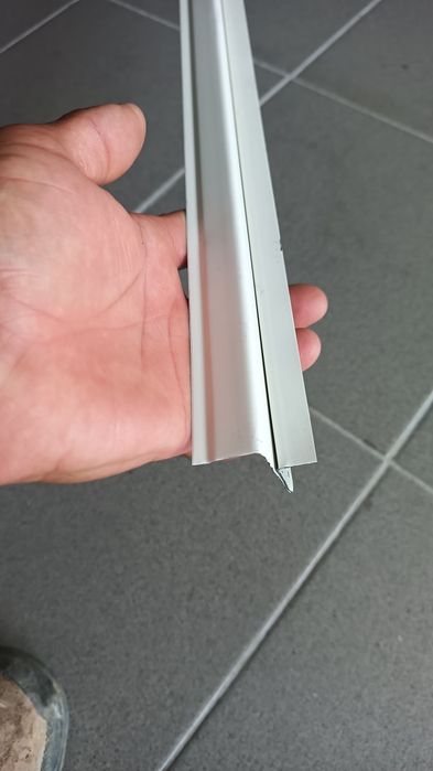 Perfis para tectos Pladur