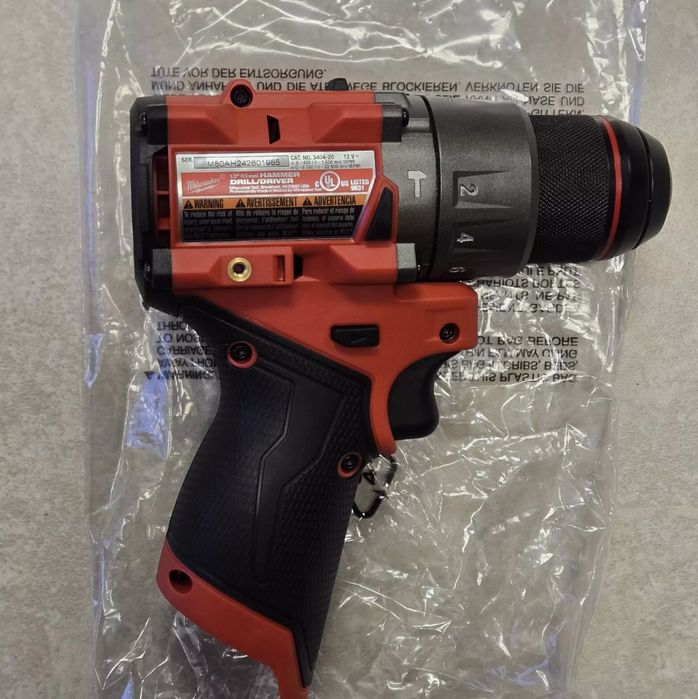 Milwaukee 3404-20 M12 Безщітковий дриль-шуруповерт з ударом USA