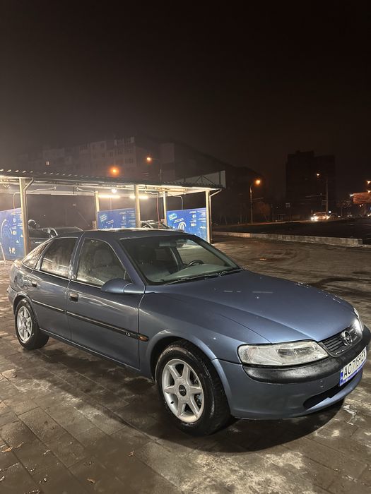 Опель вектра б, Opel