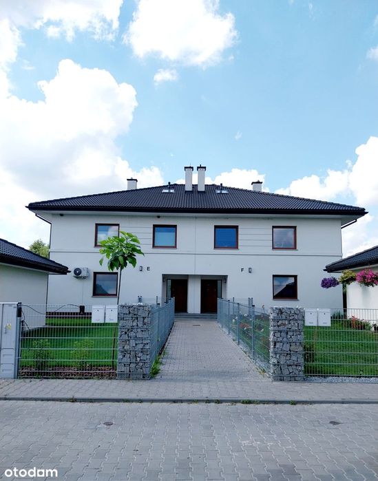 Nowoczesne apartamenty z ogródkiem i poddaszem – Owocowy Zakątek,163m2