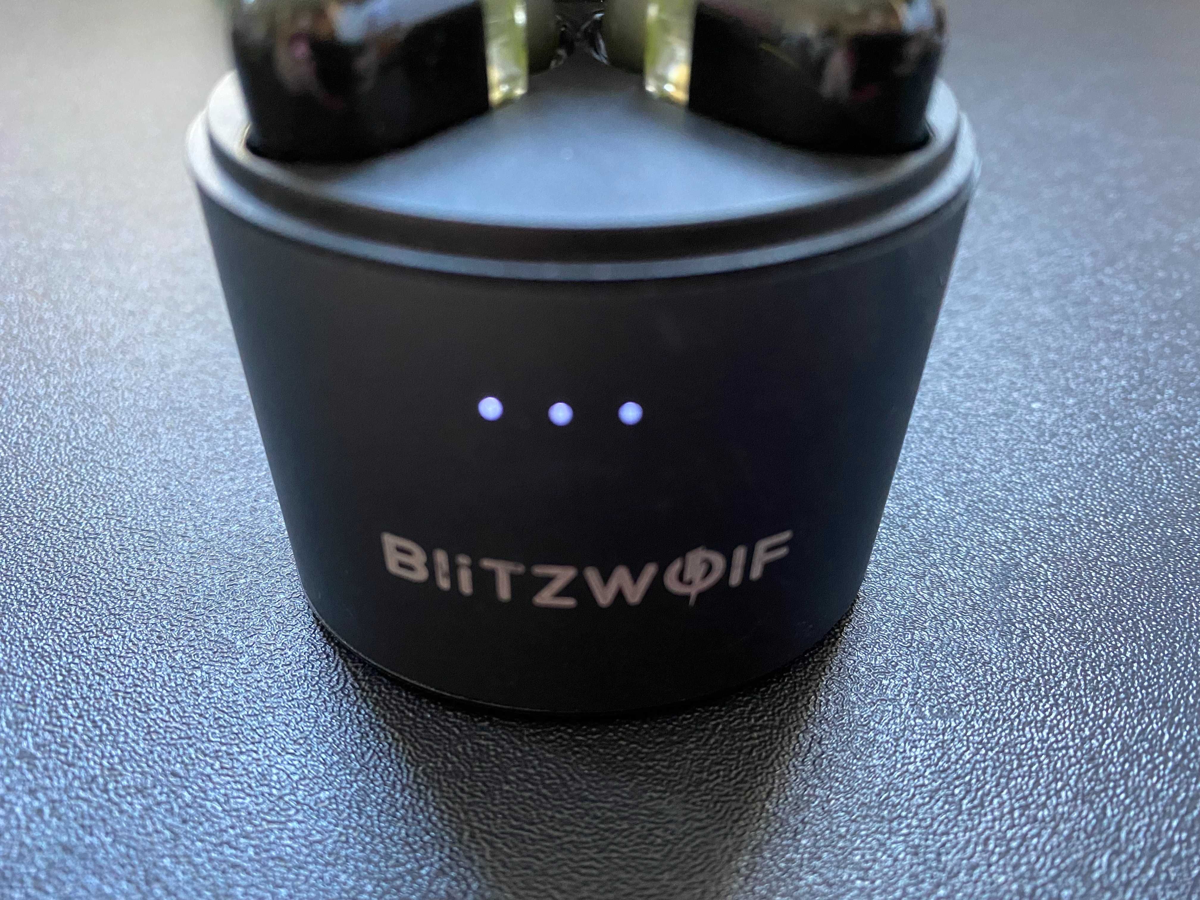 Auriculares sem fio Blitzwolf BW-FYE8