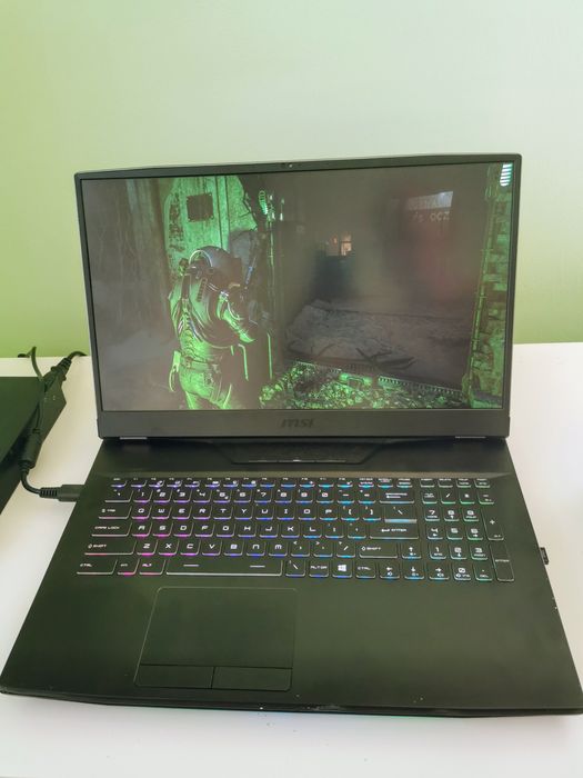 MSI GT76 Titan 10SGS i9 10900К/RTX 2080 SUPER/RAM 128GB/ Eurocom 780 W