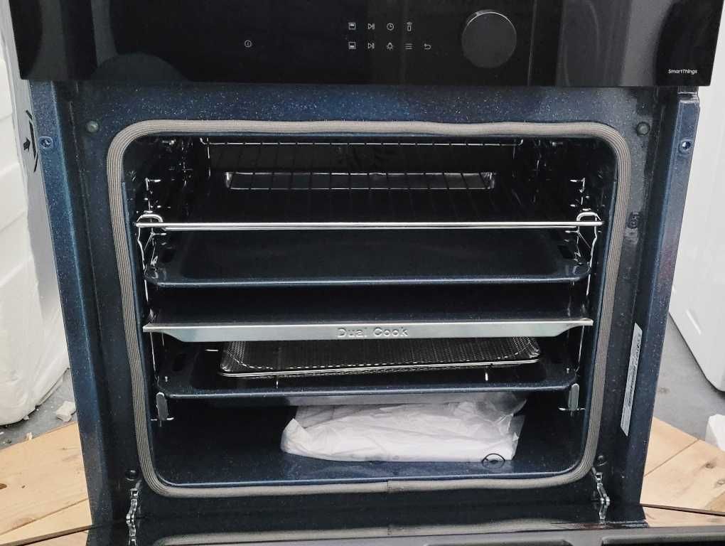 Piekarnik do zabudowy SAMSUNG NV7B5660XAK Dual Cook Steam Assist