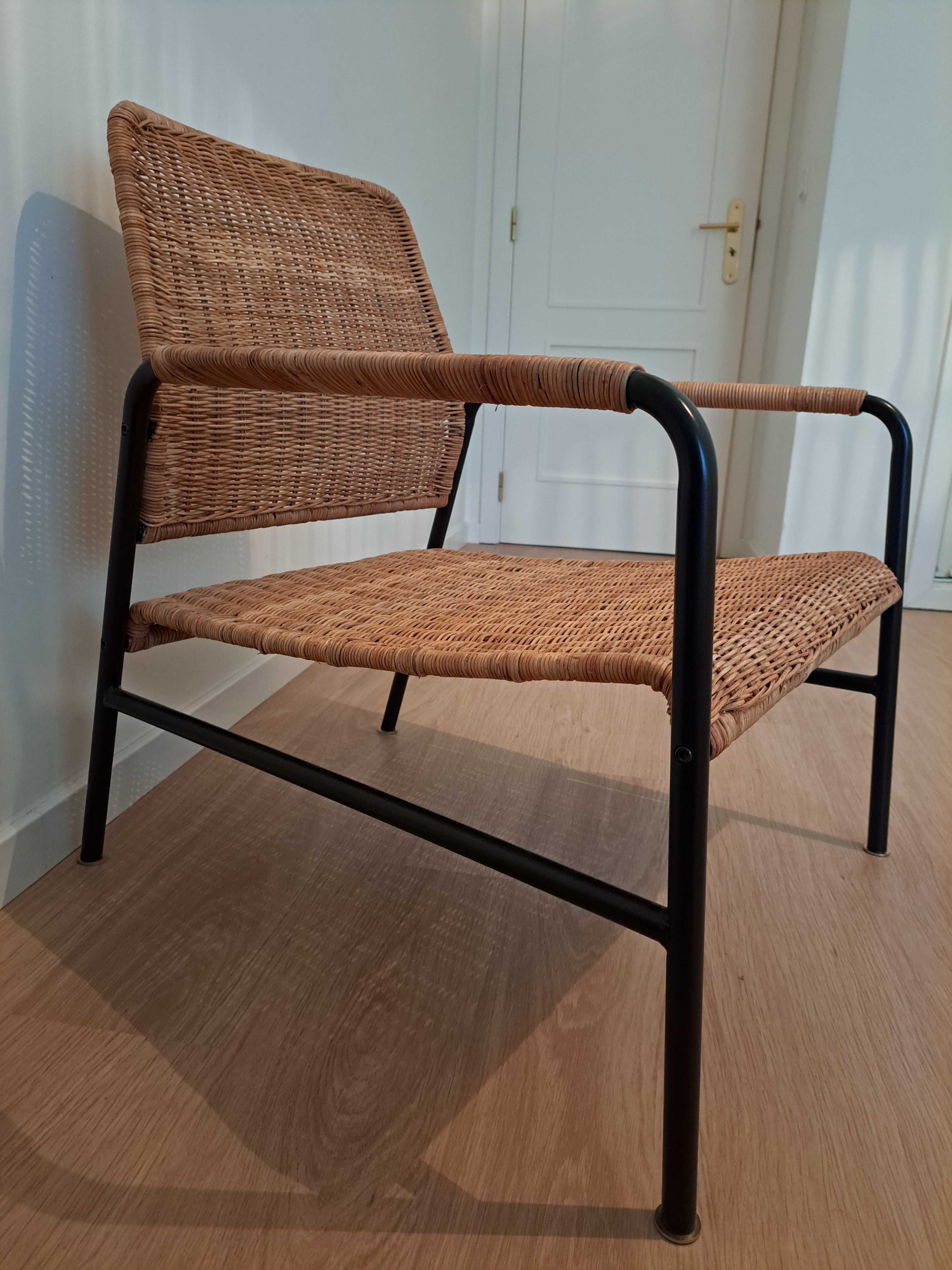 Cadeirão IKEA Ulriksberg