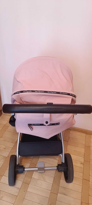 Прогулянкова коляска Dynamic