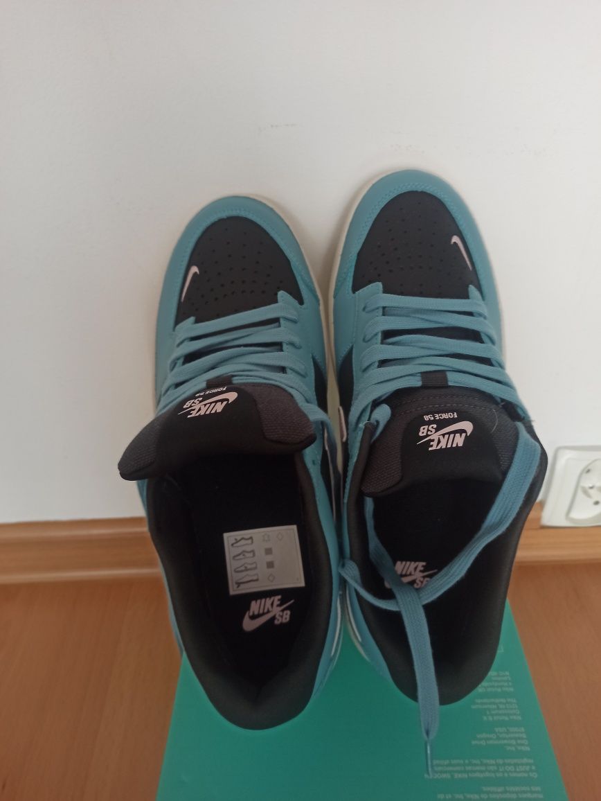 Buty Nike SB roz. 43