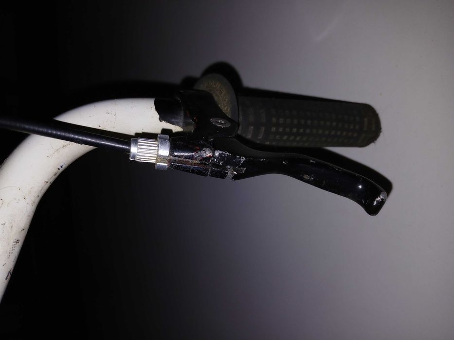 BMX usada, antiga. Peças de marca