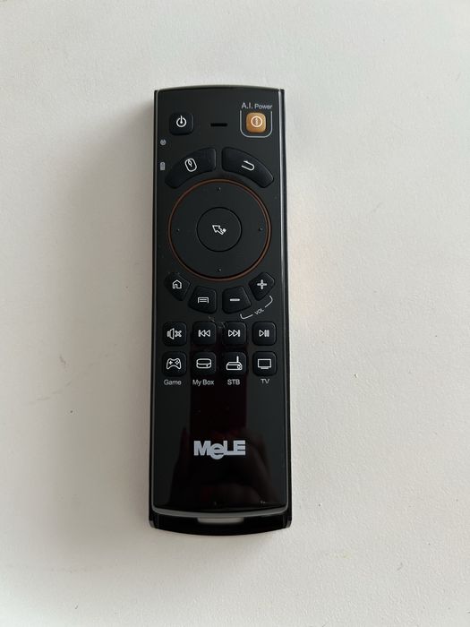 Comando para tv com teclado