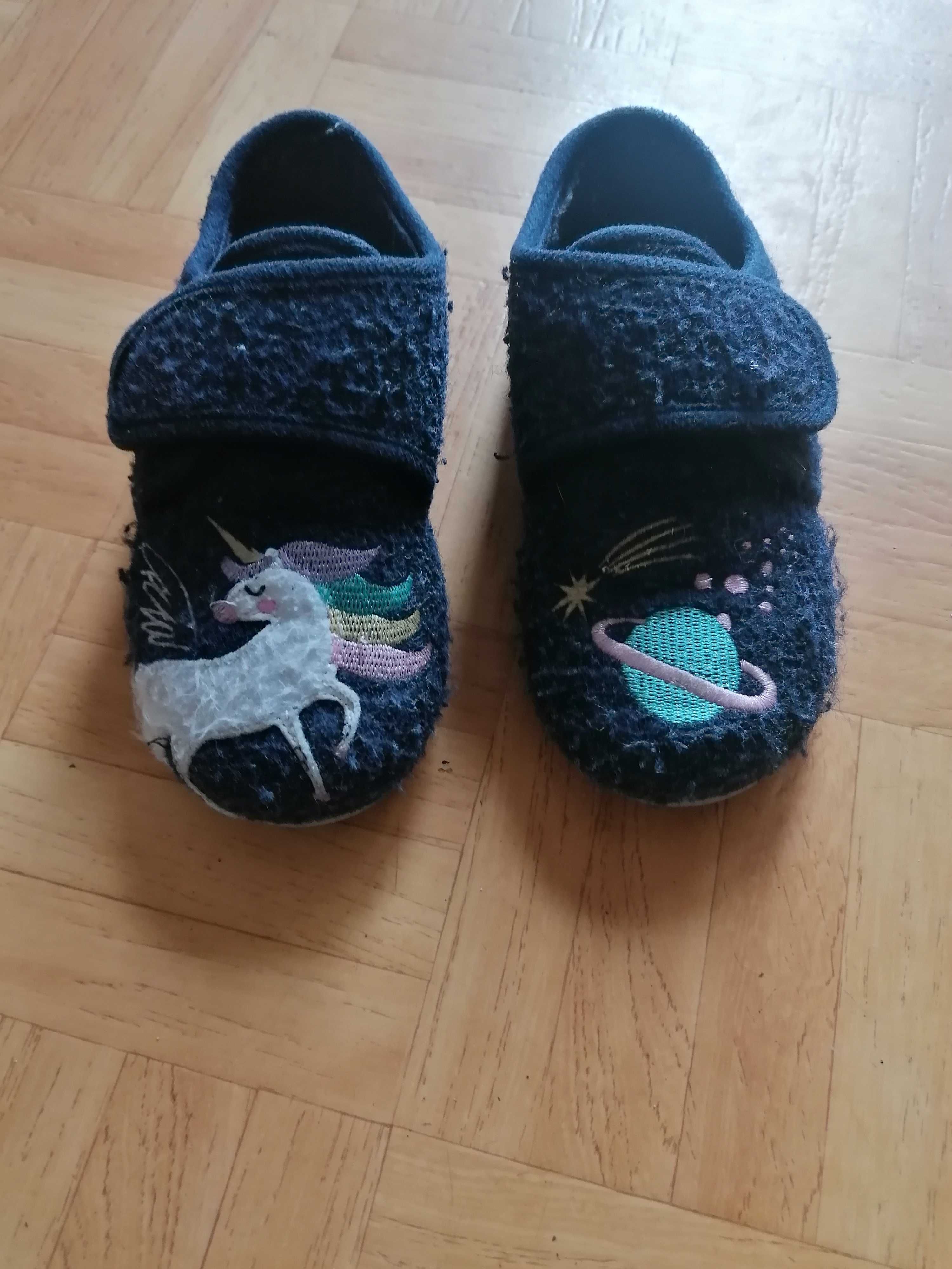 Kapcie filcowe rozmiar 28