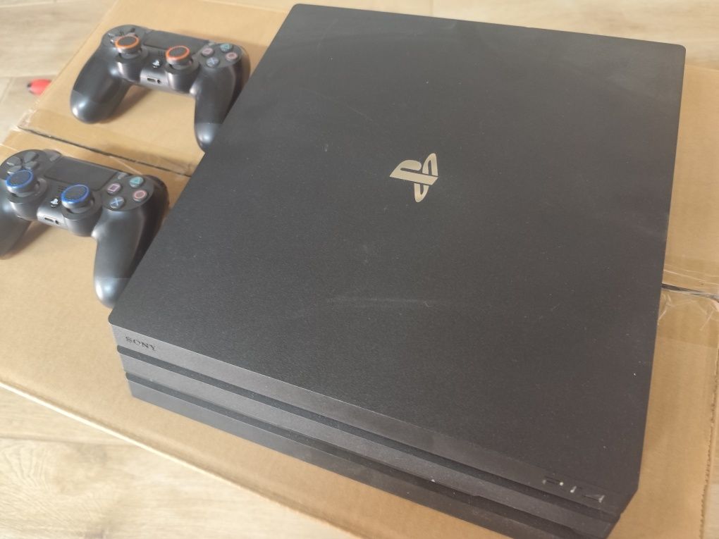 Vendo PS4 Pro 1TB