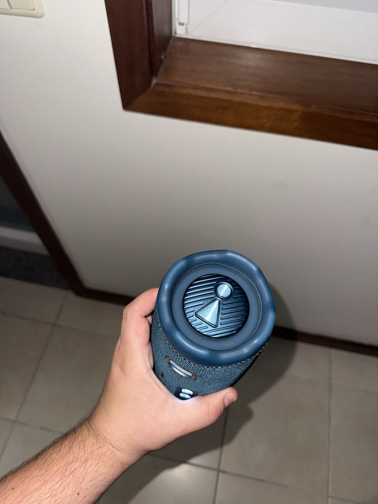 Coluna Jlb Charge6 como nova