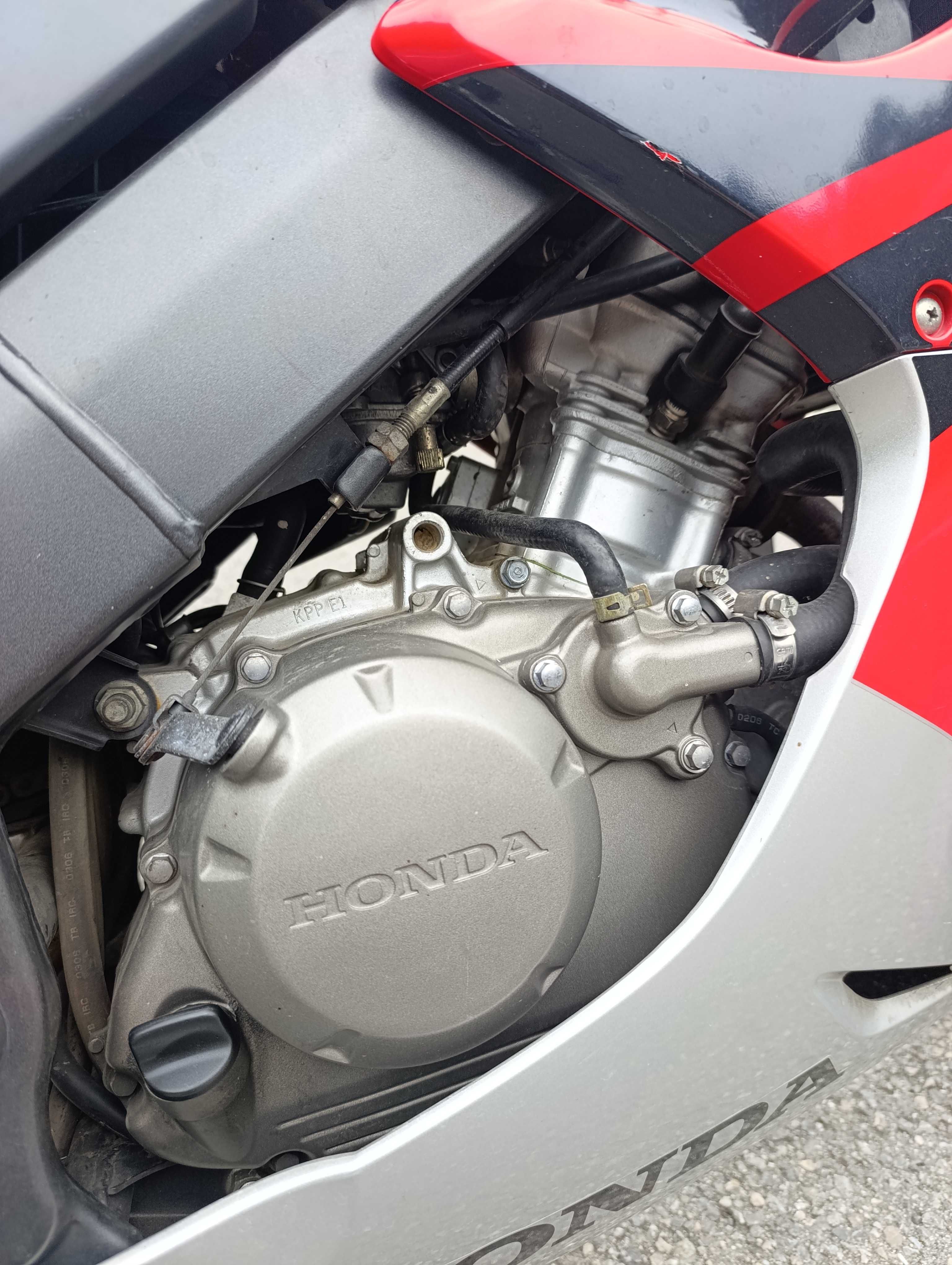 Honda CBR 125r kat. b
