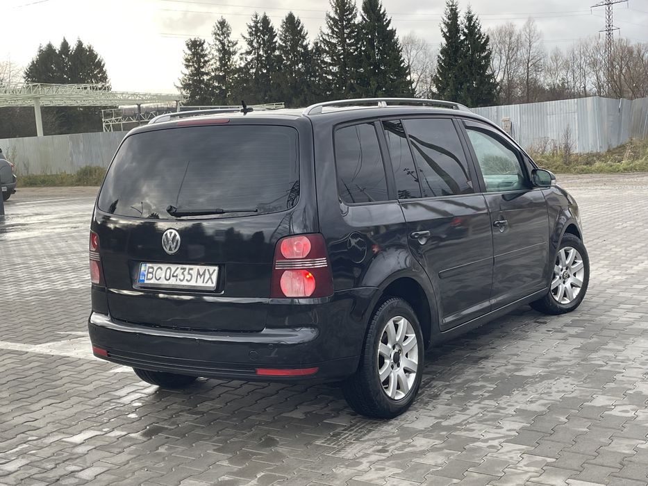 Фольцваген тауран 1.9 тді автомат
