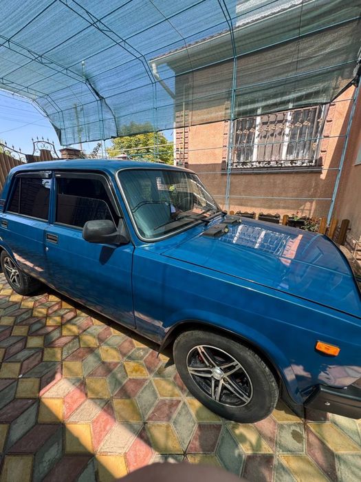 Автомобіль ВАЗ 2107