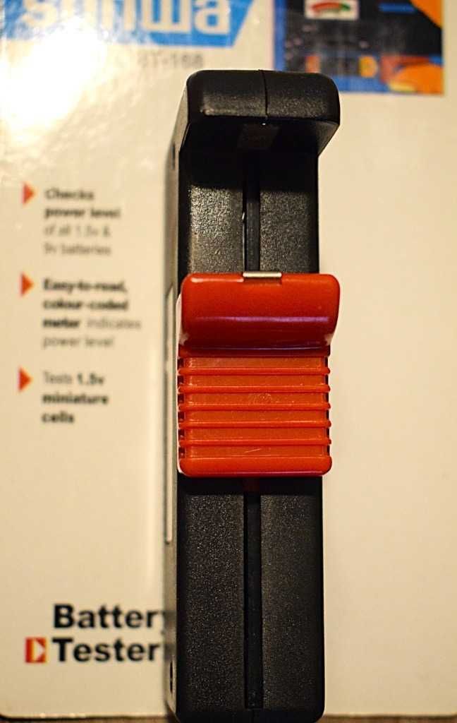 Tester Miernik Baterii AAA AA R3 R6 9V 1,5V