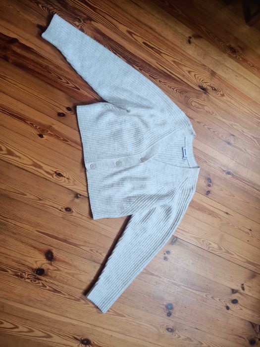 Ciepły sweter kardigan