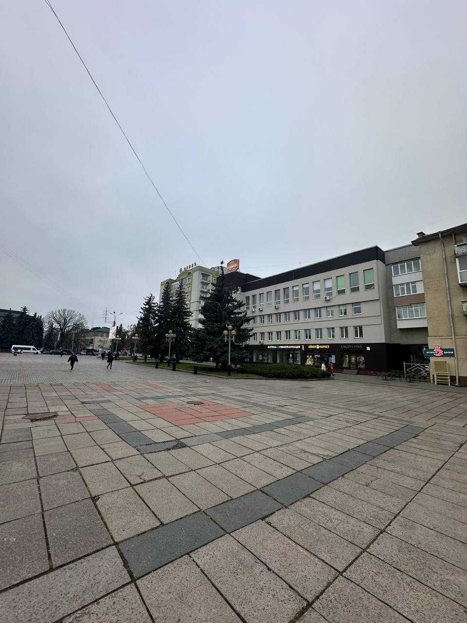 ЦЕНТР 50м2 ТОП-Локація Здам ФАСАДНЕ приміщення з АКТИВНИМ Трафіком