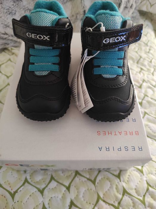 Botas geox tamanho 20