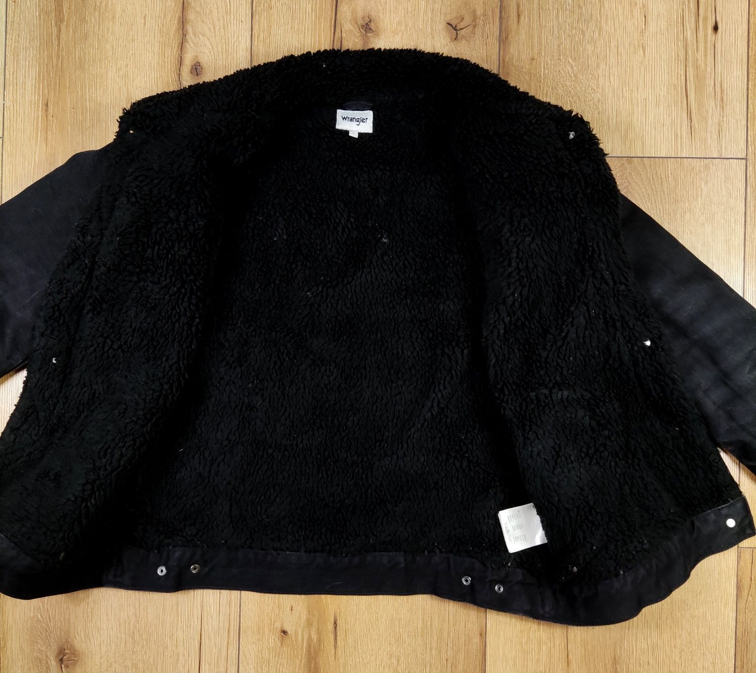 Wrangler Sherpa damska kurtka jeansowa ocieplana w rozmiarze L
