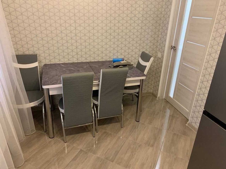 Двокімна з ремонтом. Жукова, зупинка Радужний