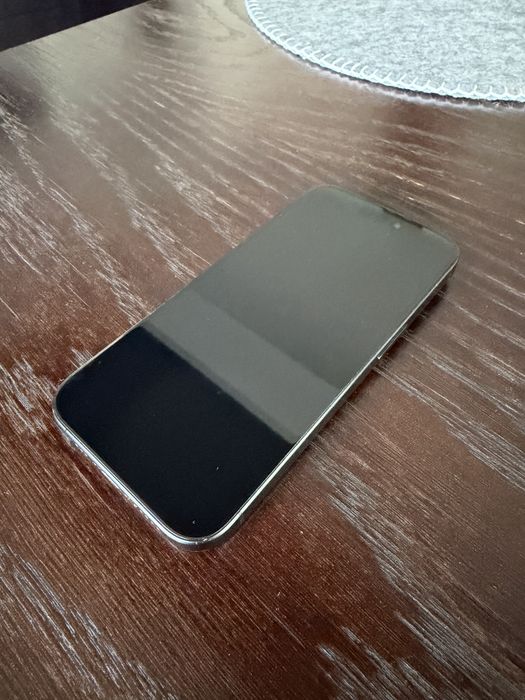 iPhone 15 Pro 1TB czarny