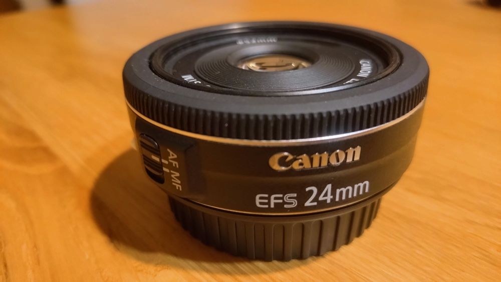 Canon 24 mm stałka placek