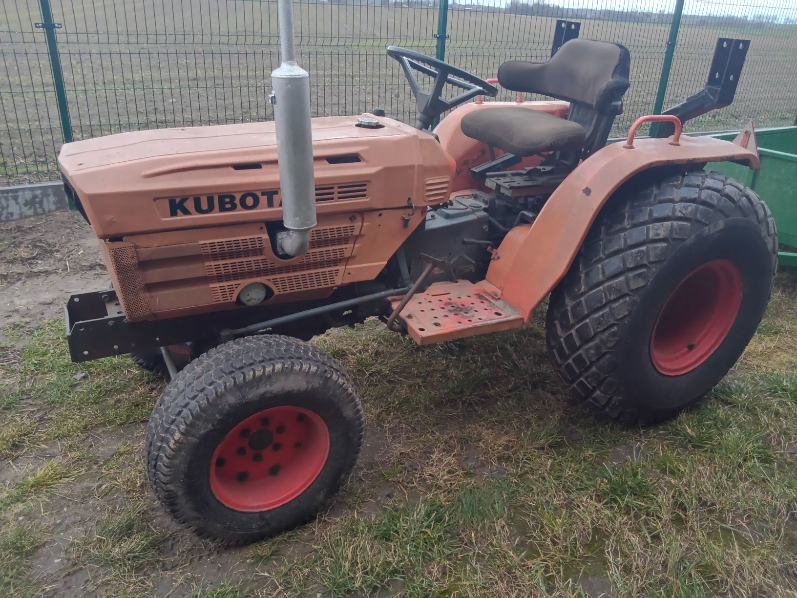 Traktorek Kubota iseki yanmar