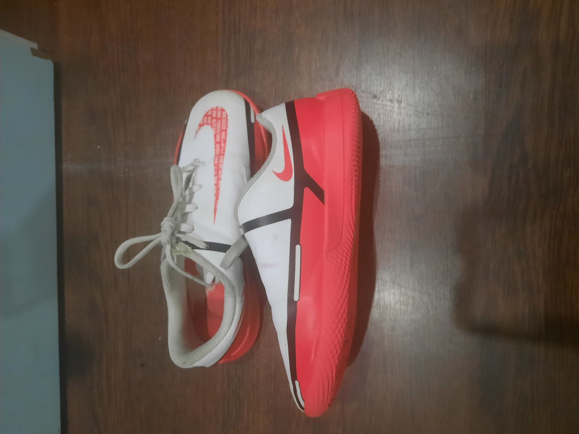 Sapatilhas nike futsal de criança