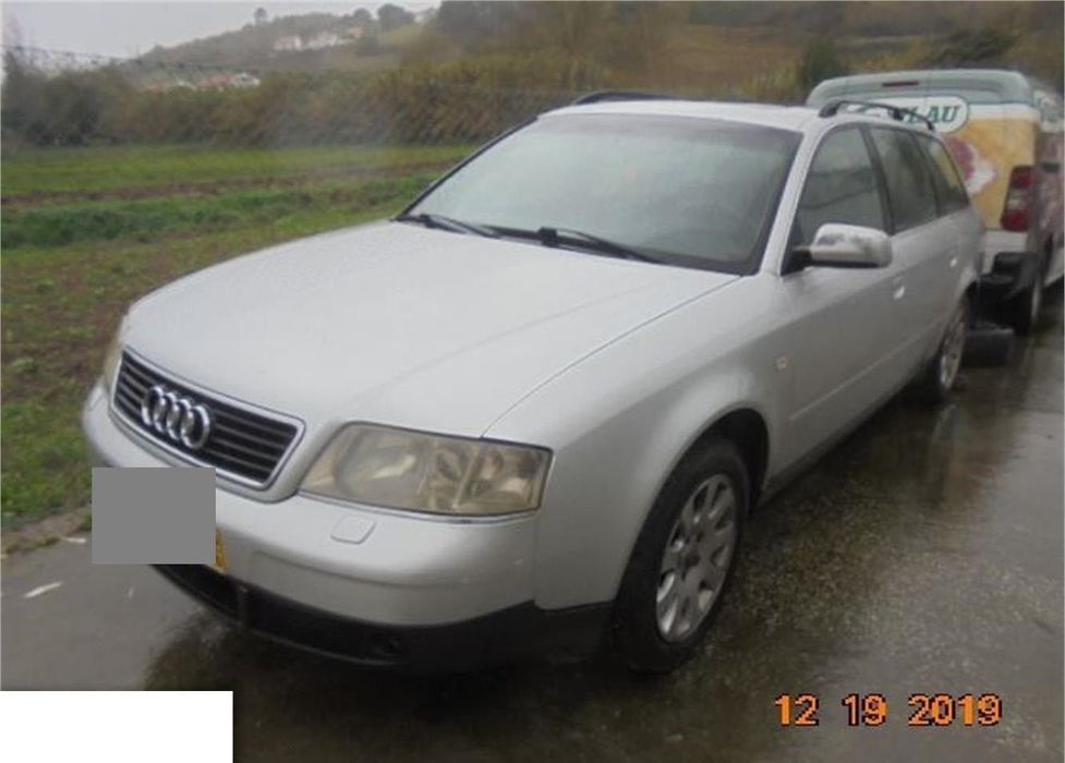 Audi A6 2.5 TDI de 1999 Disponível para peças