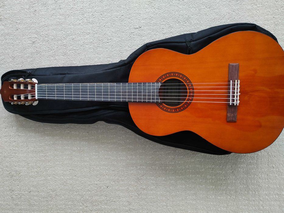 Guitarra Yamaha cgs103a 3/4 com saco