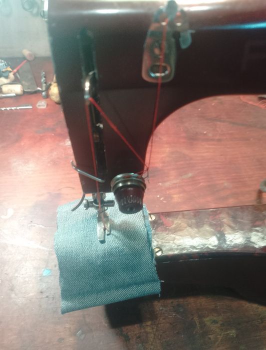 Продам німецьку швейну машину