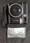 Instax Mini 40 (Fujifilm) + recarga/recharge