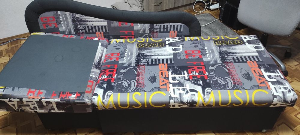 Диван-ліжко розкладне