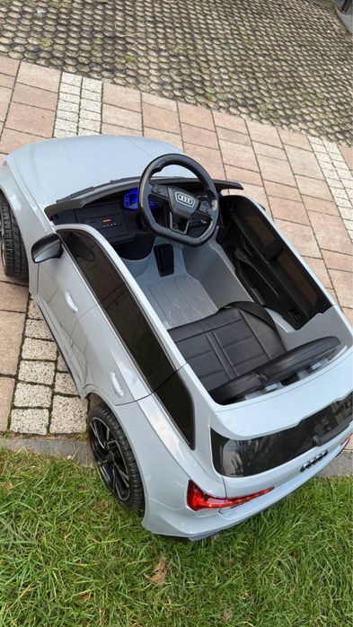 Auto na akumulator Audi RS6 12V 7Ah – jak nowe!