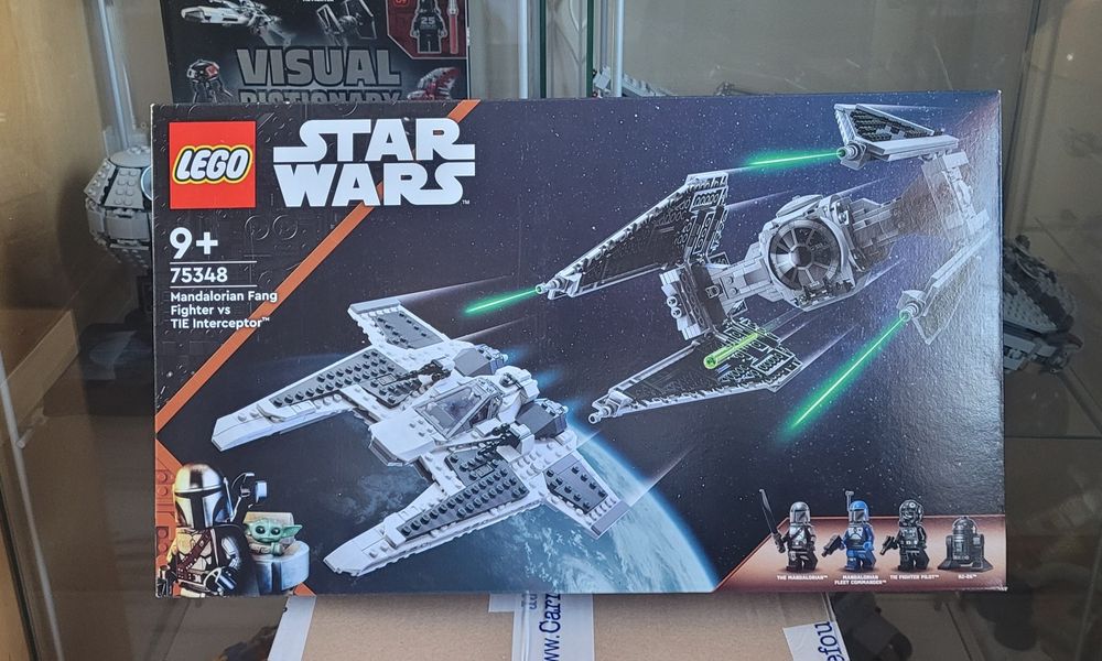 LEGO Star Wars 75348 -Mandaloriański myśliwiec Fang Fighter kontra TIE