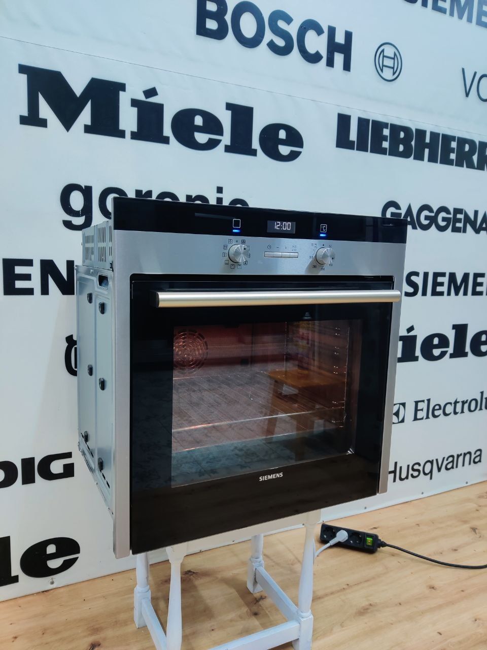 Вбудований духовой шкаф, духовка Siemens™ 300°C. Пиролиз! Germany