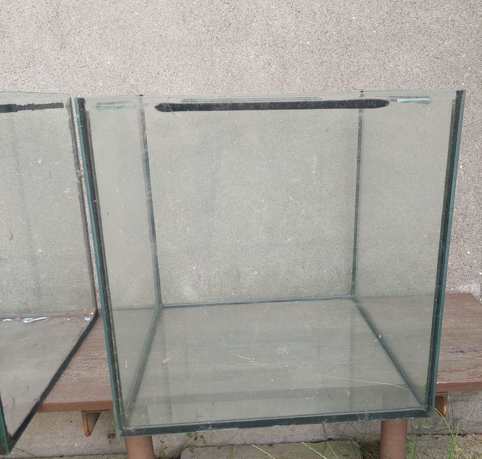 2 akwaria typu kostka 125 l. 50cm x 50cm x50 cm