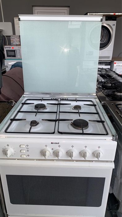 Варильна панель Indesit газова з Німеччини.