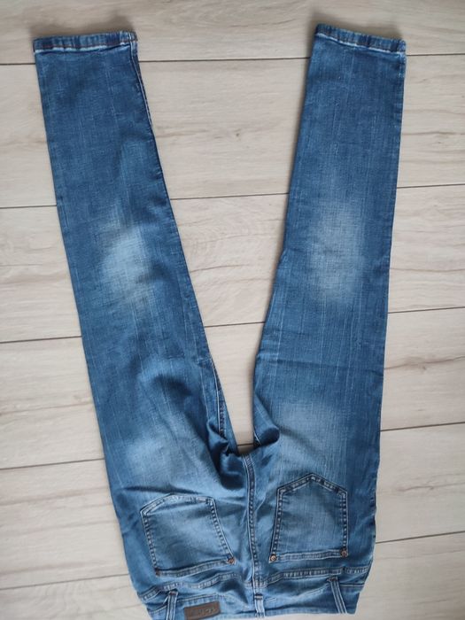 Spodnie jeansowe damskie John Baner. Rozmiar M/ 38