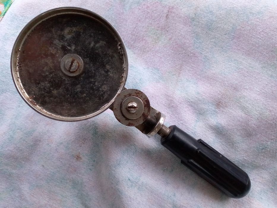 Закаточний ключ для слоїків консервація