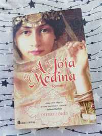 Livro A Jóia de Medina - Sherry Jones