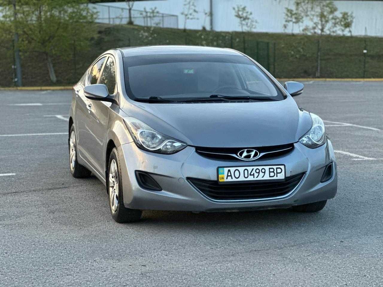 Hyundai Elantra. 2012 р