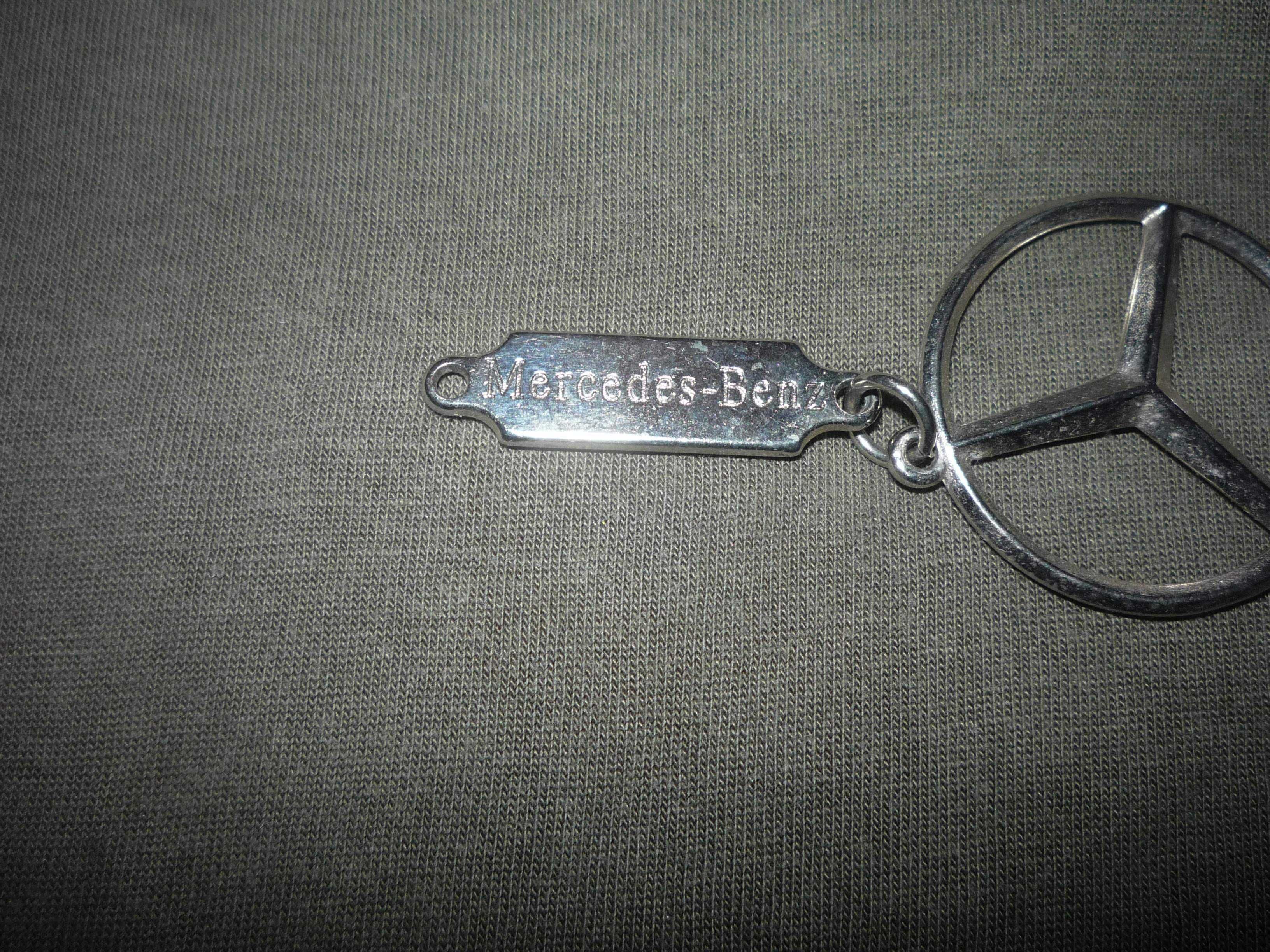 Porta-chaves Mercedes inox: 1 euro