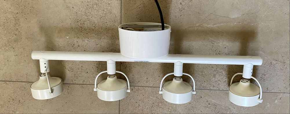 Lampa sufitowa halogenowa