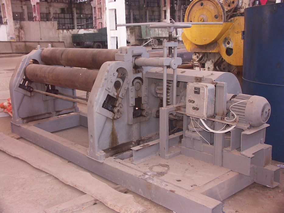 Выполняем работы по изготовлению металлоконструкций.