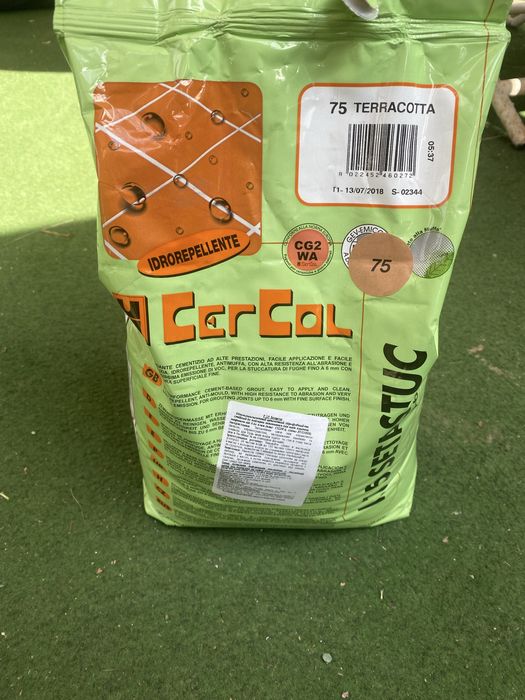 Продам затирка для швов фуга по5кг