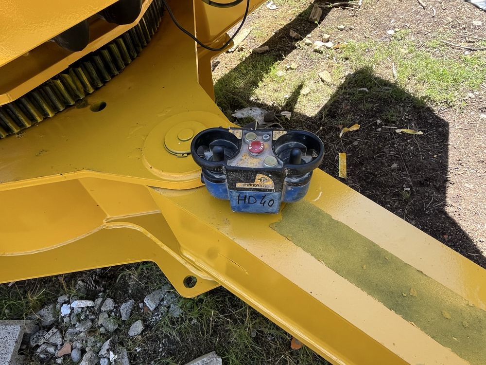 Grua automontante Potain HD40